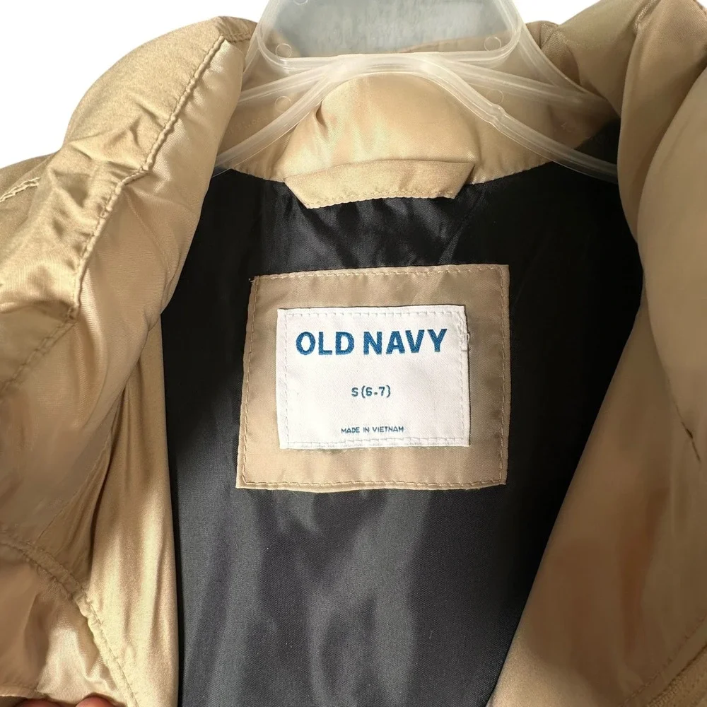 Old Navy Kids Puffer Vest Tan‎ Zip Front Pockets Size Small 6 7 NWT